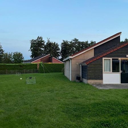 Huisje Earrebarre Tzummarum ภายนอก รูปภาพ